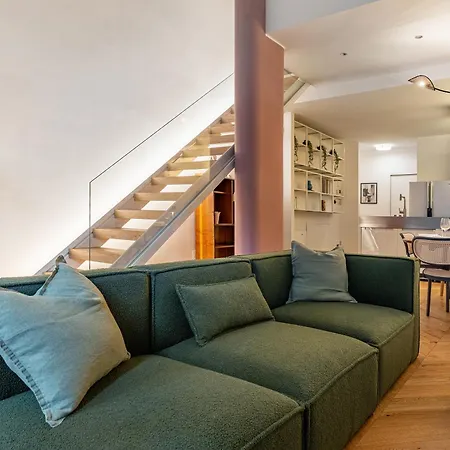 Lejlighed Modern Loft With Projector E Private Garden, Station Milano