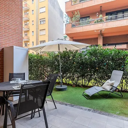 Lejlighed Modern Loft With Projector E Private Garden, Station Milano
