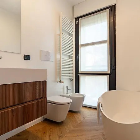 Modern Loft With Projector E Private Garden, Station Lejlighed *