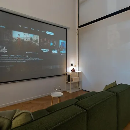 Modern Loft With Projector E Private Garden, Station Lejlighed *
