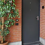 Modern Loft With Projector E Private Garden, Station Milano